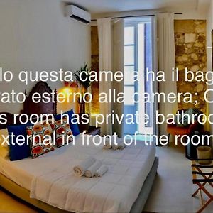 Camera standard con letto queen size